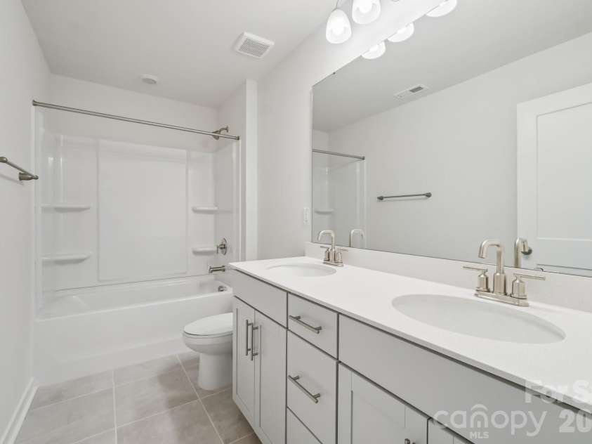 109 Ventnor Way, Mooresville, NC 28115.  MLS# CAR4336770, YatesRealty ID 2537. 