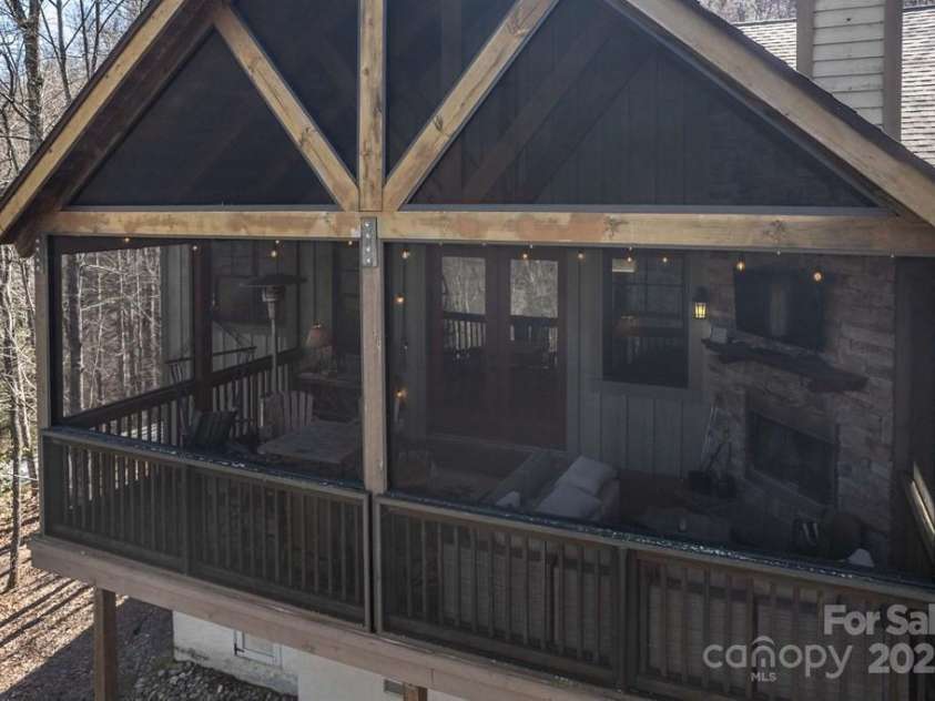 31 Whispering Falls Court, Tuckasegee, NC 28783.  MLS# CAR4234126, YatesRealty ID 2537. 