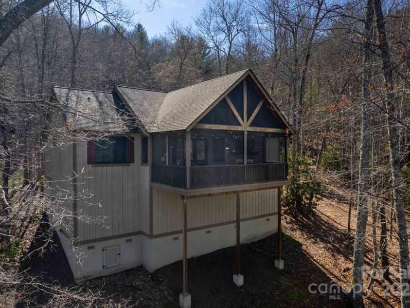 31 Whispering Falls Court, Tuckasegee, NC 28783.  MLS# CAR4234126, YatesRealty ID 2537. 