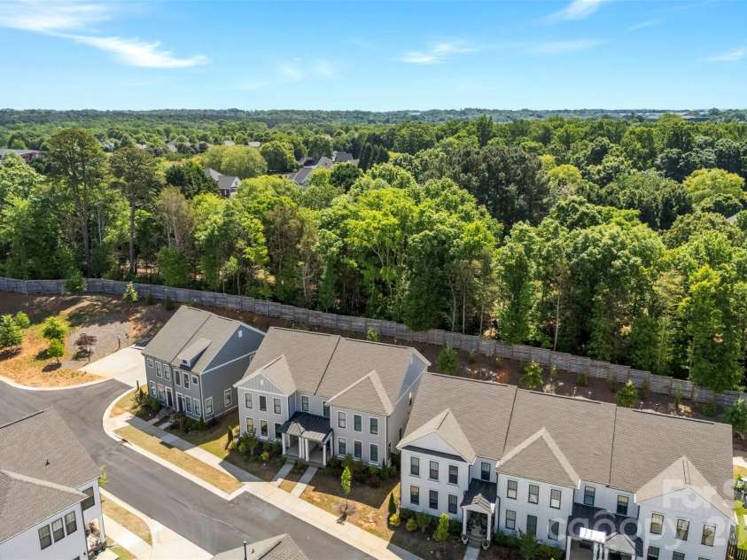 10141 Rainier Trail Drive, Huntersville, NC 28078.  MLS# CAR4375749, YatesRealty ID 25370. 