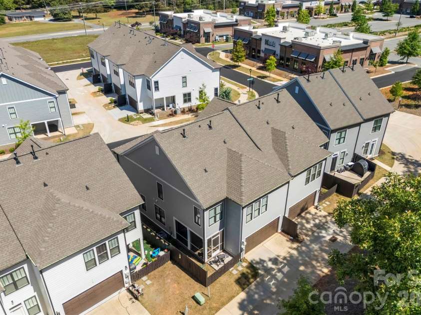 10141 Rainier Trail Drive, Huntersville, NC 28078.  MLS# CAR4375749, YatesRealty ID 25370. 
