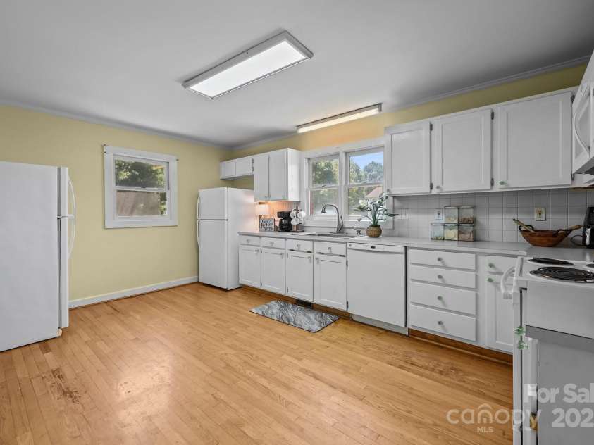 114 Windchime Lane, Mooresville, NC 28115.  MLS# CAR4272879, YatesRealty ID 25370. 