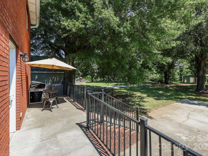 114 Windchime Lane, Mooresville, NC 28115.  MLS# CAR4272879, YatesRealty ID 25370. 