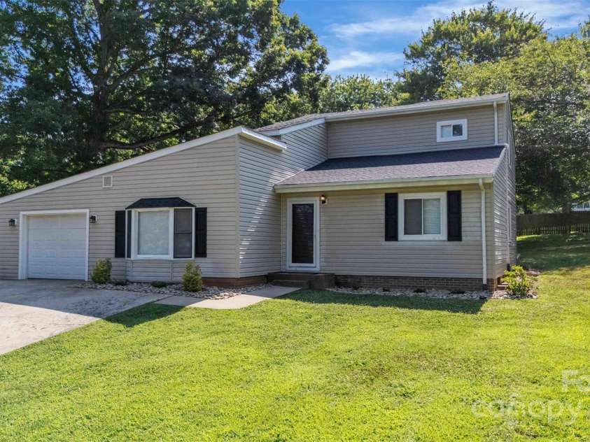 108 Hillsboro Road, Taylorsville, NC 28681.  MLS# CAR4279020, YatesRealty ID 25371. 