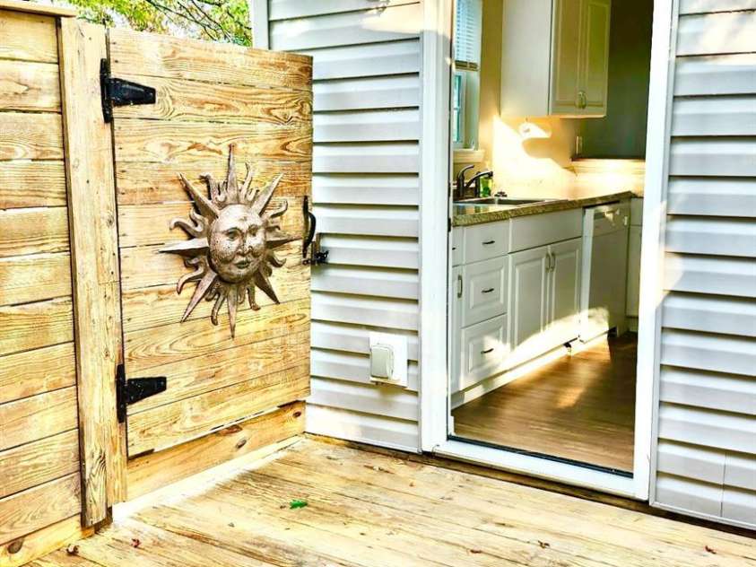 227 Reep Drive, Morganton, NC 28655.  MLS# CAR4312133, YatesRealty ID 25372. Cottage back deck