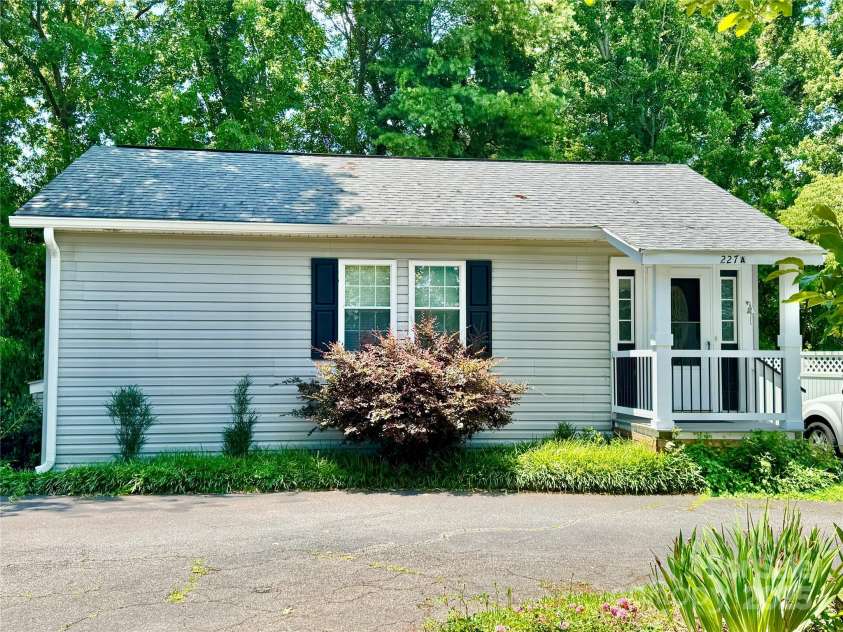 227 Reep Drive, Morganton, NC 28655.  MLS# CAR4312133, YatesRealty ID 25372. Separate cottage