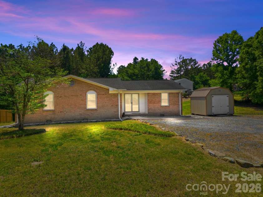 234 Oak Lane, Oakboro, NC 28129.  MLS# CAR4372490, YatesRealty ID 25372. 