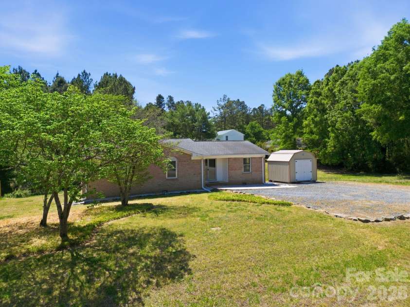 234 Oak Lane, Oakboro, NC 28129.  MLS# CAR4372490, YatesRealty ID 25372. 