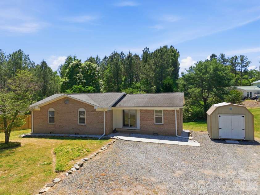 234 Oak Lane, Oakboro, NC 28129.  MLS# CAR4372490, YatesRealty ID 25372. 