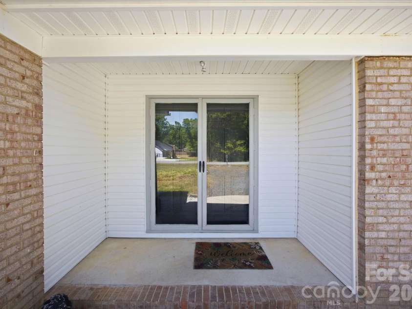 234 Oak Lane, Oakboro, NC 28129.  MLS# CAR4372490, YatesRealty ID 25372. 