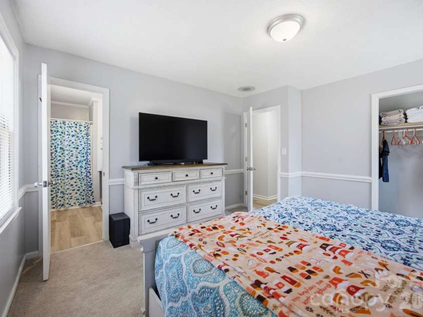234 Oak Lane, Oakboro, NC 28129.  MLS# CAR4372490, YatesRealty ID 25372. 