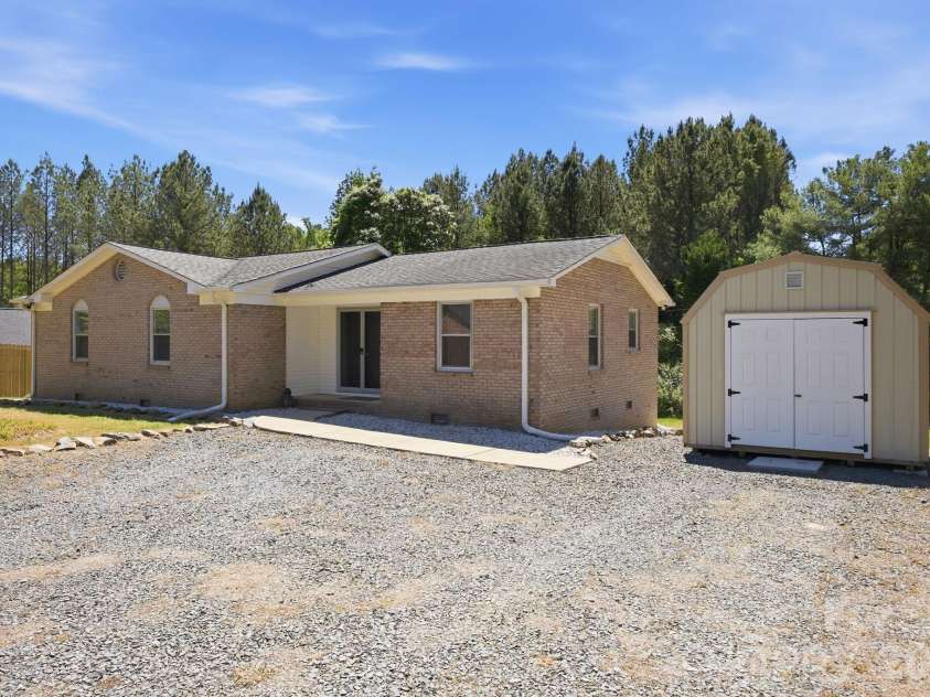 234 Oak Lane, Oakboro, NC 28129.  MLS# CAR4372490, YatesRealty ID 25372. 