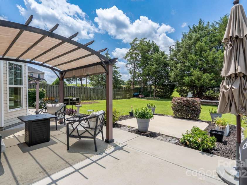 4915 Juniper Grove Court, Concord, NC 28027.  MLS# CAR4264121, YatesRealty ID 25373. 