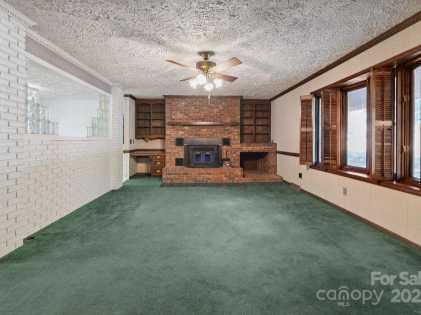 10120 Withers Road, Charlotte, NC 28278.  MLS# CAR4278511, YatesRealty ID 25375. 