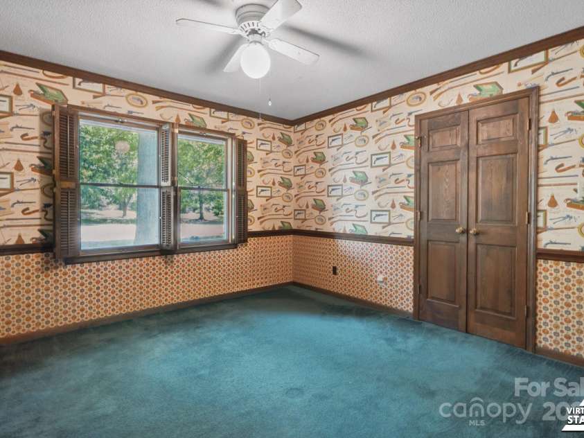 10120 Withers Road, Charlotte, NC 28278.  MLS# CAR4278511, YatesRealty ID 25375. 