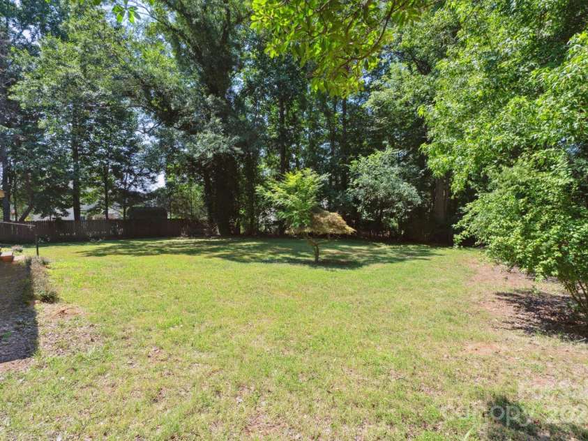 10120 Withers Road, Charlotte, NC 28278.  MLS# CAR4278511, YatesRealty ID 25375. 