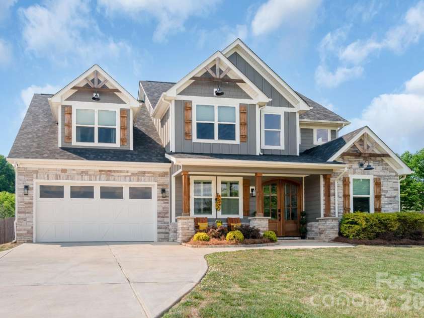 5120 Pond Bluff Drive, Monroe, NC 28112.  MLS# CAR4374049, YatesRealty ID 25376. 