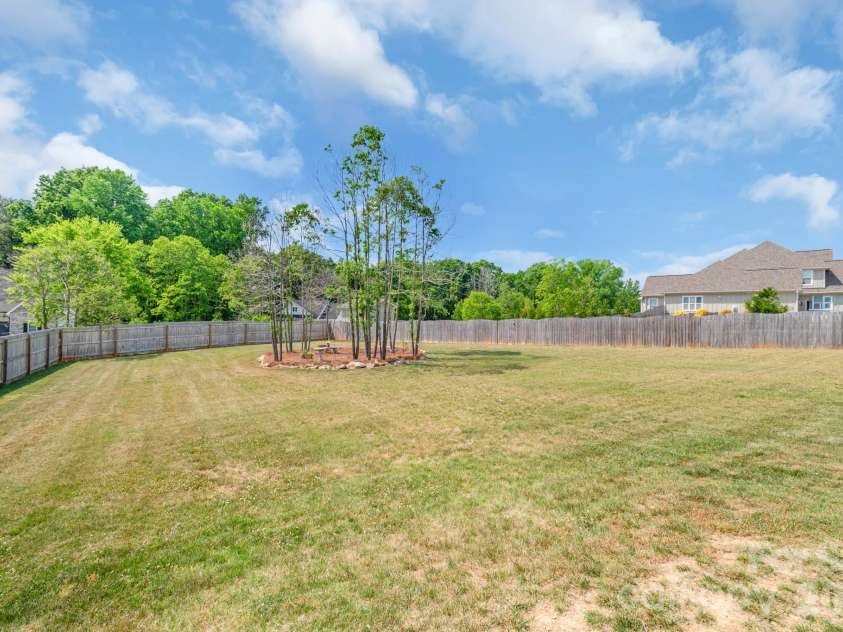 5120 Pond Bluff Drive, Monroe, NC 28112.  MLS# CAR4374049, YatesRealty ID 25376. 