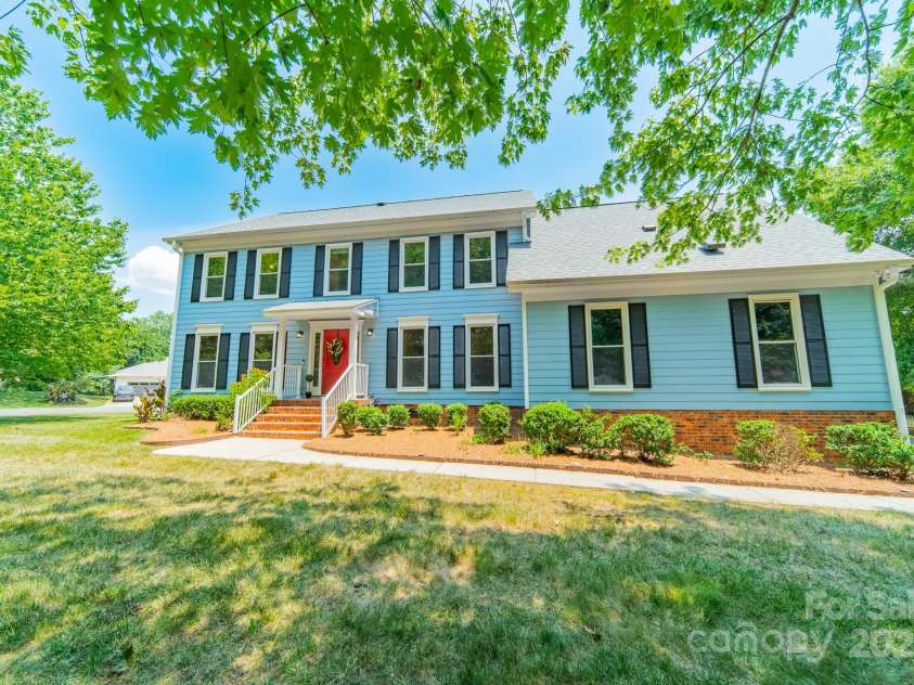 6412 Boykin Spaniel Road, Charlotte, NC 28277.  MLS# CAR4275180, YatesRealty ID 25376. 