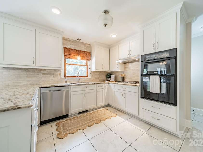 6412 Boykin Spaniel Road, Charlotte, NC 28277.  MLS# CAR4275180, YatesRealty ID 25376. 