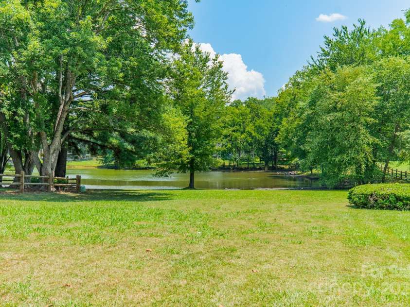 6412 Boykin Spaniel Road, Charlotte, NC 28277.  MLS# CAR4275180, YatesRealty ID 25376. 
