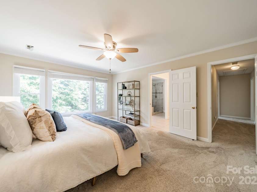 6412 Boykin Spaniel Road, Charlotte, NC 28277.  MLS# CAR4275180, YatesRealty ID 25376. Primary Suite