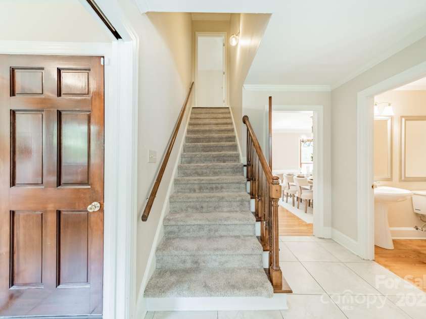 6412 Boykin Spaniel Road, Charlotte, NC 28277.  MLS# CAR4275180, YatesRealty ID 25376. Rear Staircase