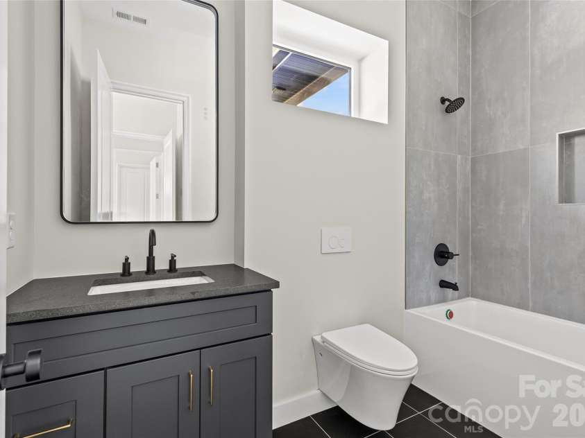 11220 Aubrey Elena Court, Davidson, NC 28036.  MLS# CAR4380382, YatesRealty ID 25377. 