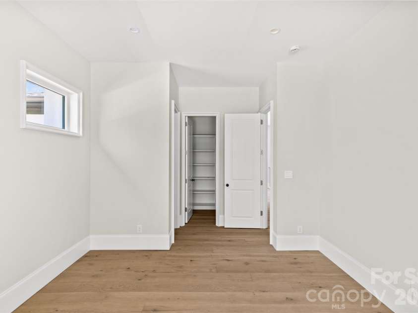 11220 Aubrey Elena Court, Davidson, NC 28036.  MLS# CAR4380382, YatesRealty ID 25377. 