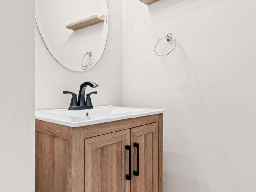 10906 Stone Trail Road, Charlotte, NC 28213.  MLS# CAR4276882, YatesRealty ID 25378. Half Bath