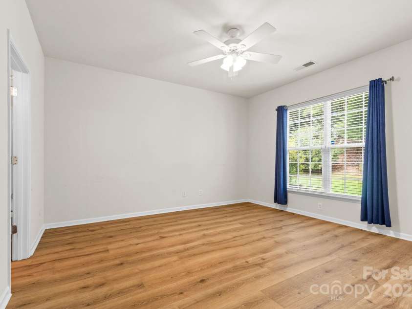 10906 Stone Trail Road, Charlotte, NC 28213.  MLS# CAR4276882, YatesRealty ID 25378. Primary Bedroom