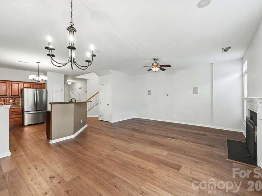 19362 Makayla Lane, Cornelius, NC 28031.  MLS# CAR4381286, YatesRealty ID 25378. 