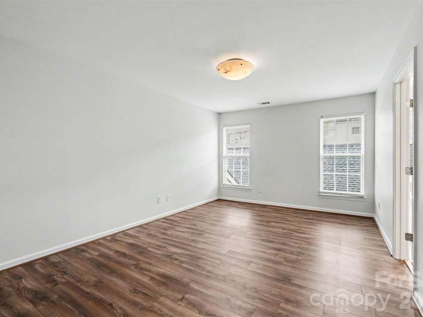 19362 Makayla Lane, Cornelius, NC 28031.  MLS# CAR4381286, YatesRealty ID 25378. 