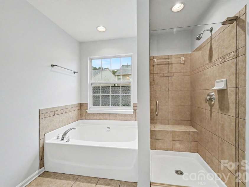 19362 Makayla Lane, Cornelius, NC 28031.  MLS# CAR4381286, YatesRealty ID 25378. 