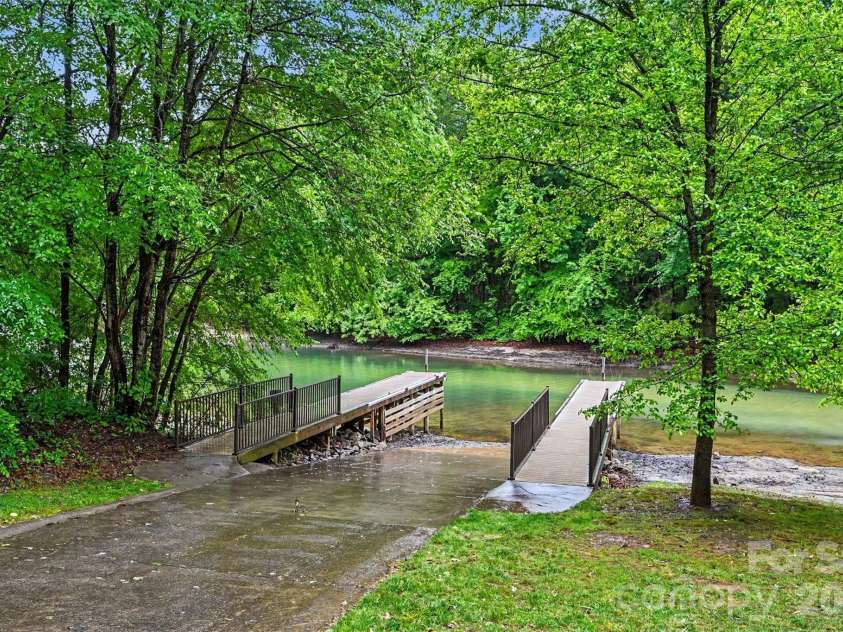 19362 Makayla Lane, Cornelius, NC 28031.  MLS# CAR4381286, YatesRealty ID 25378. 