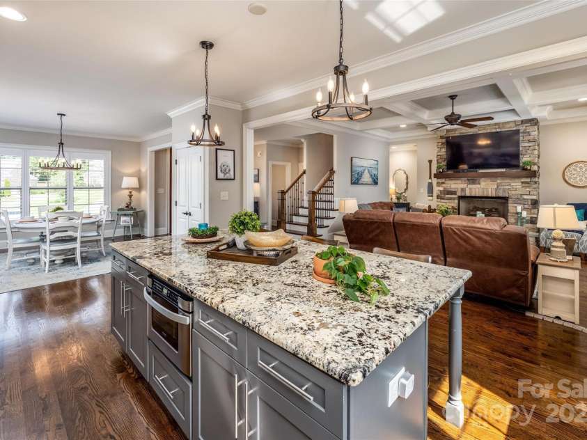 4017 Halyard Drive, Denver, NC 28037.  MLS# CAR4268992, YatesRealty ID 25379. Holidays?  Super Bowl?  Room with a view