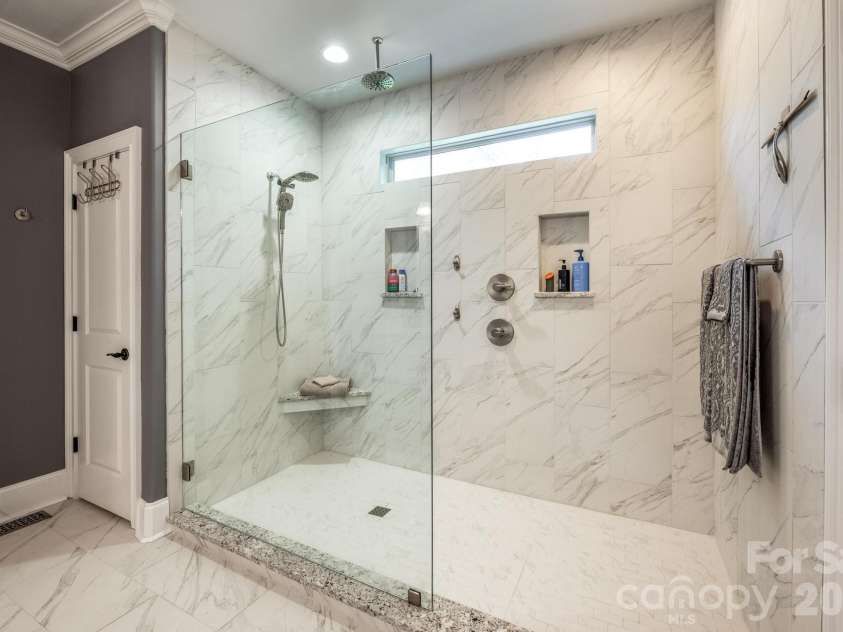 4017 Halyard Drive, Denver, NC 28037.  MLS# CAR4325753, YatesRealty ID 25379. 