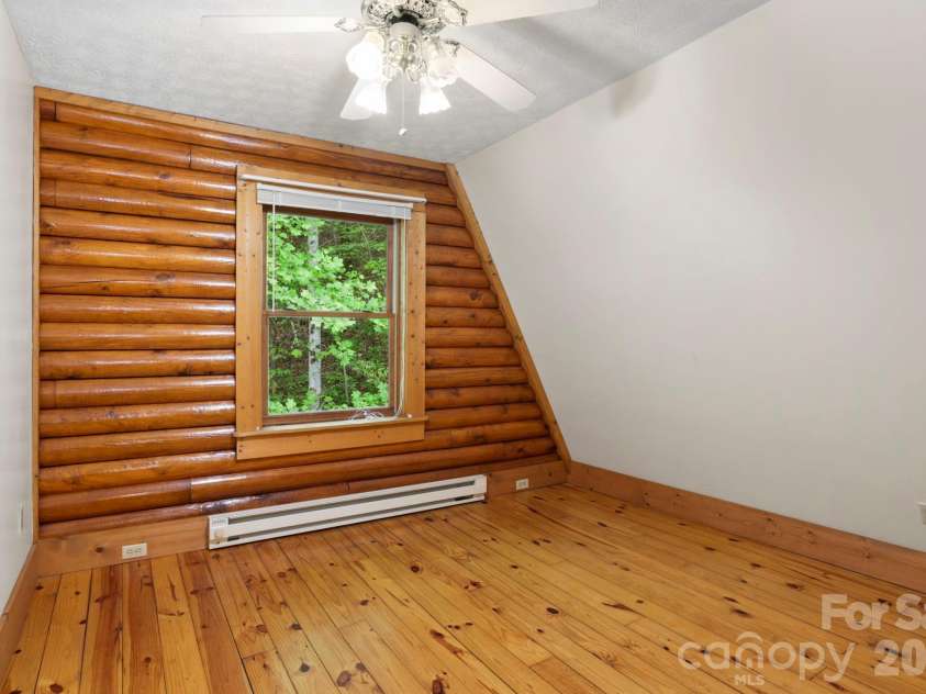 5 Rustic Ridge Drive, Candler, NC 28715.  MLS# CAR4379747, YatesRealty ID 25379. Bedroom #3