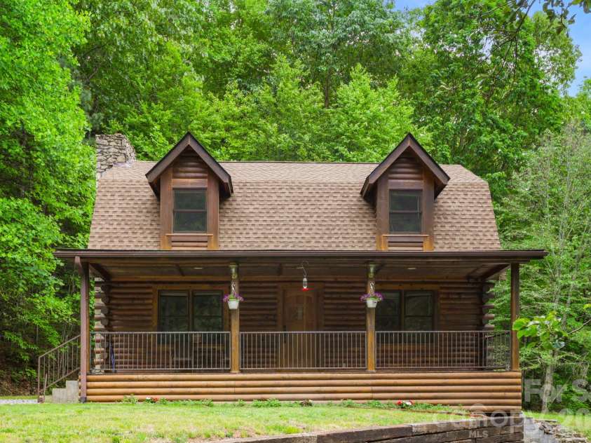 5 Rustic Ridge Drive, Candler, NC 28715.  MLS# CAR4379747, YatesRealty ID 25379. Front exterior