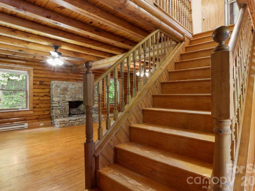 5 Rustic Ridge Drive, Candler, NC 28715.  MLS# CAR4379747, YatesRealty ID 25379. Living area on left side