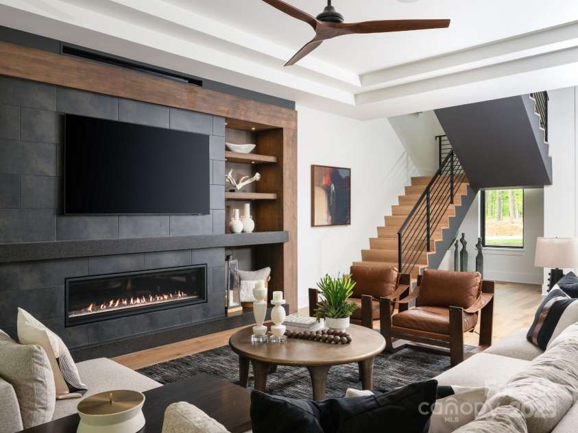 116 Hunt Camp Trail, Davidson, NC 28036.  MLS# CAR4205706, YatesRealty ID 2538. Great Room