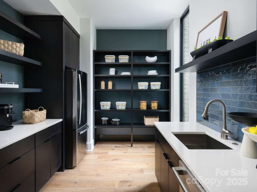 116 Hunt Camp Trail, Davidson, NC 28036.  MLS# CAR4205706, YatesRealty ID 2538. Prep Kitchen