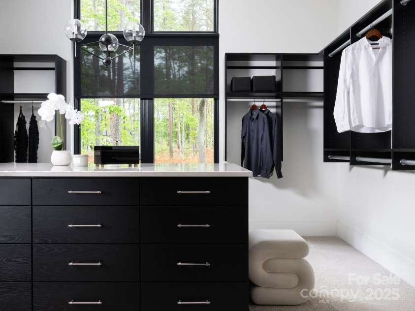 116 Hunt Camp Trail, Davidson, NC 28036.  MLS# CAR4205706, YatesRealty ID 2538. Primary Closet