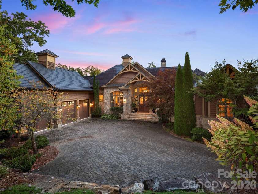 5 Rock Vista Way, Arden, NC 28704.  MLS# CAR4312341, YatesRealty ID 25380. 