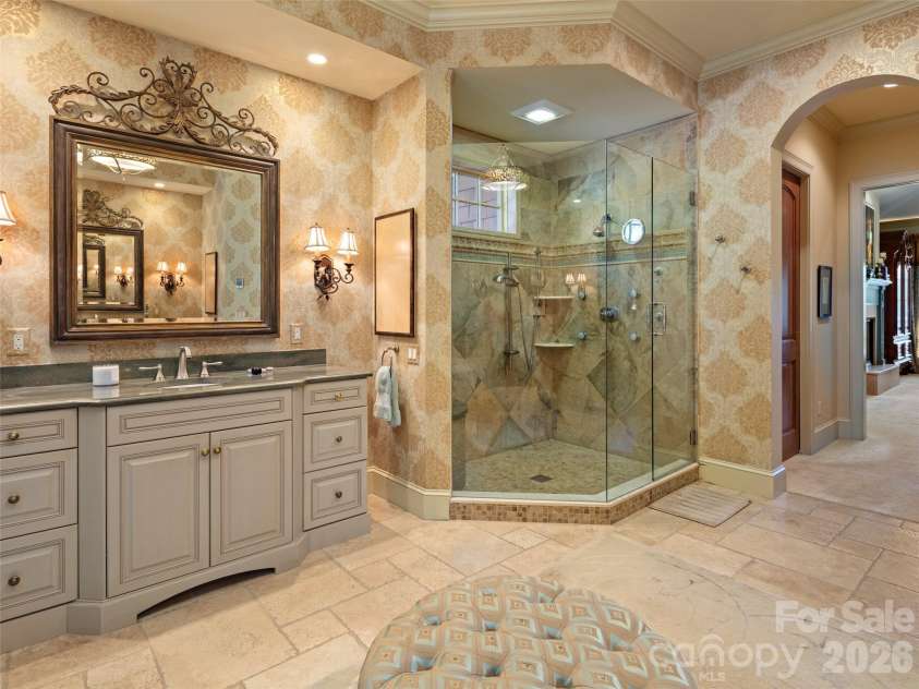 5 Rock Vista Way, Arden, NC 28704.  MLS# CAR4312341, YatesRealty ID 25380. 