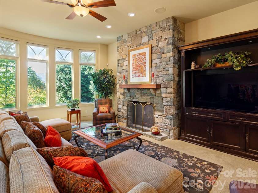 5 Rock Vista Way, Arden, NC 28704.  MLS# CAR4312341, YatesRealty ID 25380. 