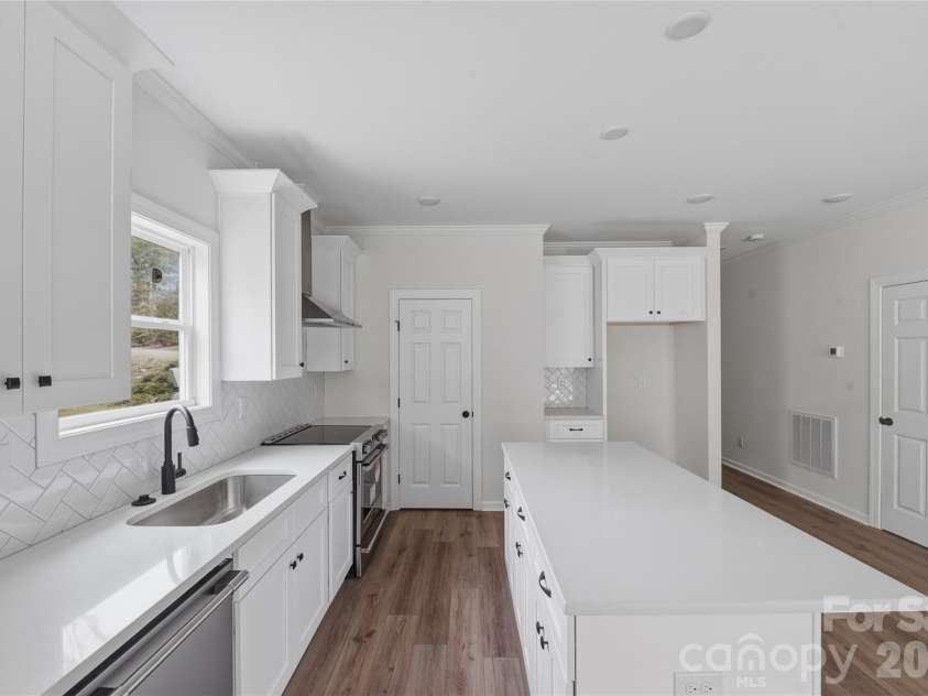 1555 Riverview Circle, Fort Lawn, SC 29714.  MLS# CAR4349349, YatesRealty ID 25381. 