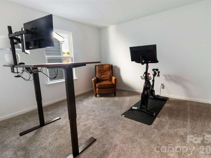11104 Godwit Lane, Charlotte, NC 28278.  MLS# CAR4365647, YatesRealty ID 25382. Secondary bedroom