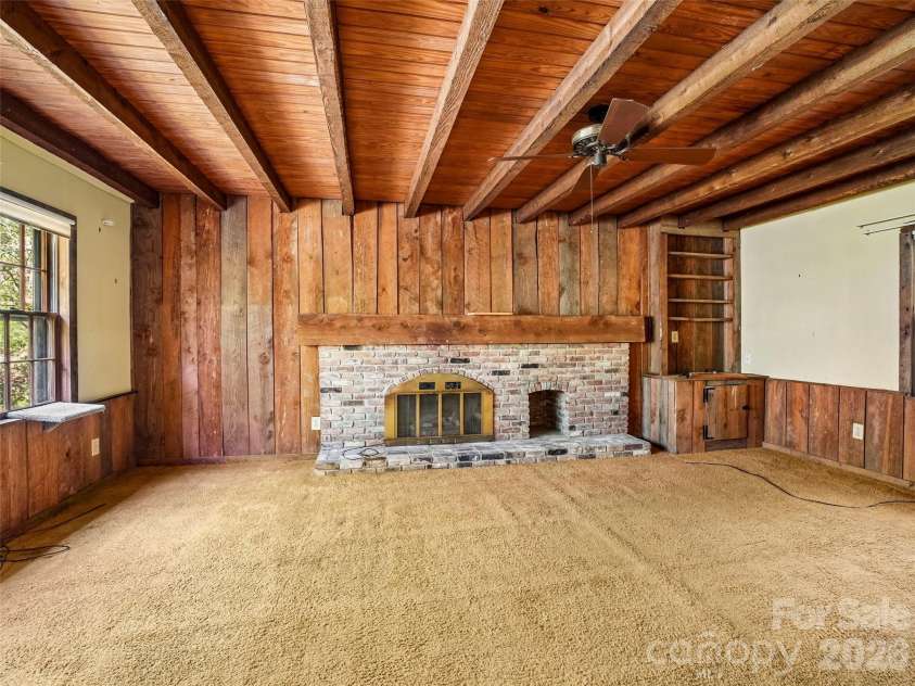 114 Overlook Road, Asheville, NC 28803.  MLS# CAR4385234, YatesRealty ID 25384. 