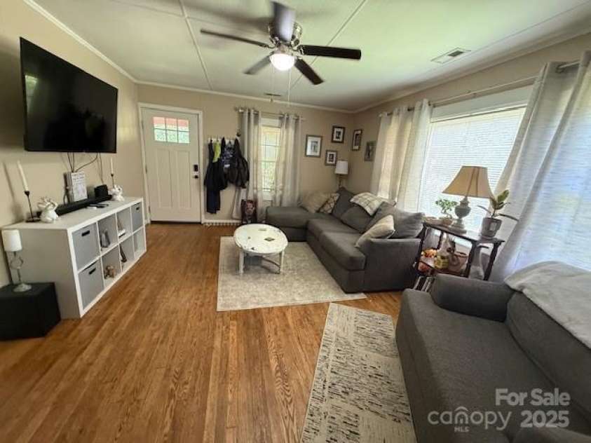 332 Crawley Drive, Morganton, NC 28655.  MLS# CAR4280715, YatesRealty ID 25384. 